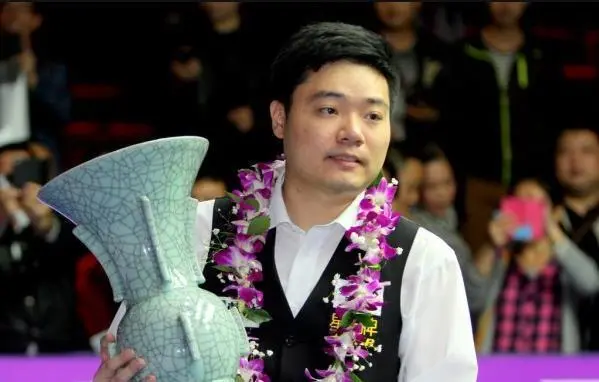 莱恩斯的这, 墨菲以, 年斯诺克西 莱恩斯的这, 墨菲以, 年斯诺克西