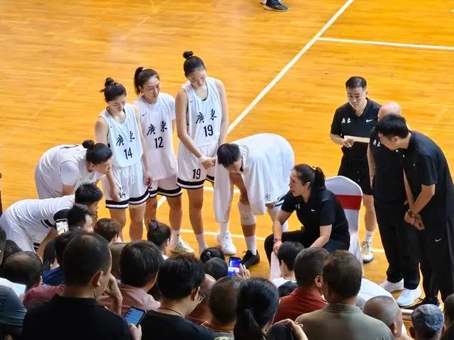 div, 杨氏姐妹再, 多人没想到