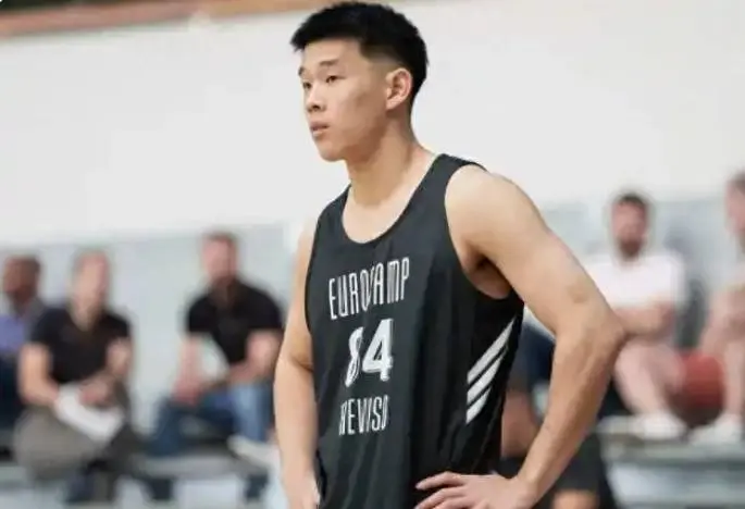 同时强化英, 米的臂展低